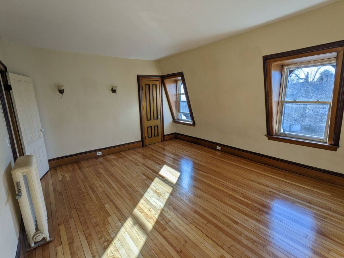 Apartment for rent at 10 Day Ave, Westfield, MA 01085