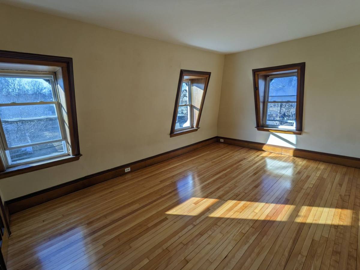 Apartment for rent at 10 Day Ave, Westfield, MA 01085