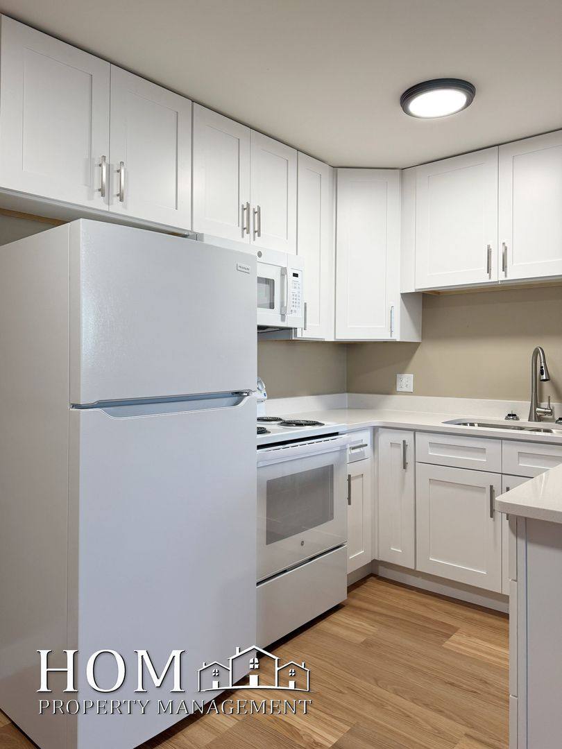 Apartment for rent at 311 E Watonwan St, Lake Crystal, MN 56055