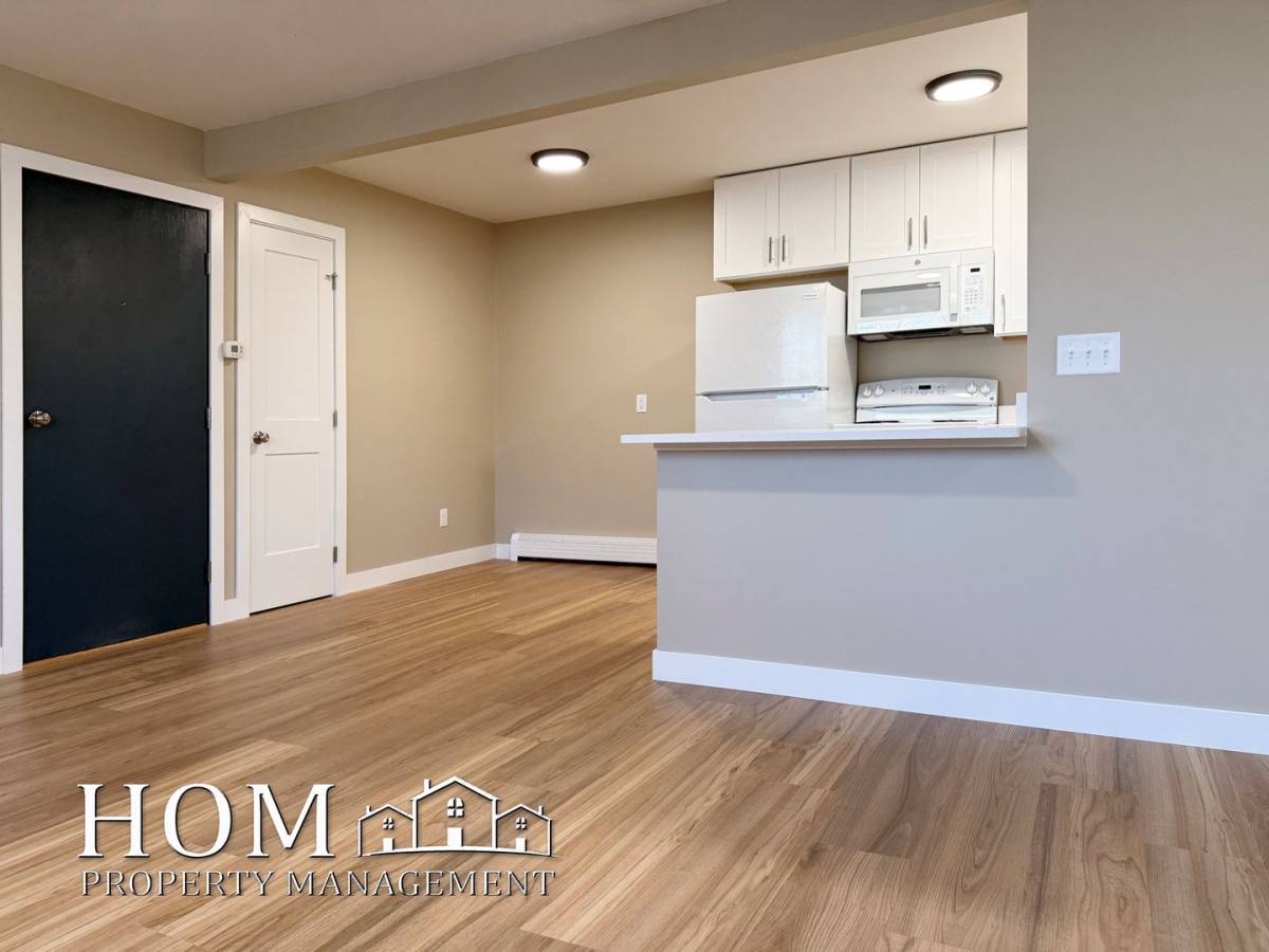 Apartment for rent at 311 E Watonwan St, Lake Crystal, MN 56055