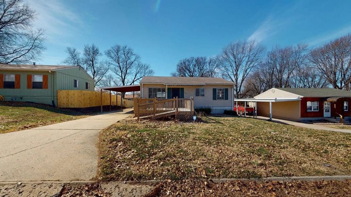 House for rent at 2316 Cardinal Lane, Saint Joseph, MO 64503