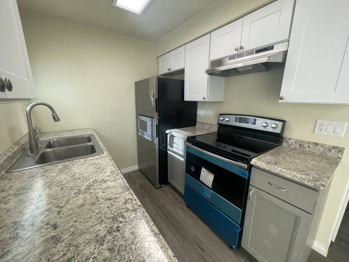 Apartment for rent at 637 & 639 S Ralph St, Spokane, WA 99202