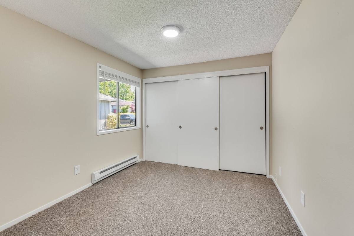 Apartment for rent at 1431-1433 SW 22nd St, Troutdale, OR 97060