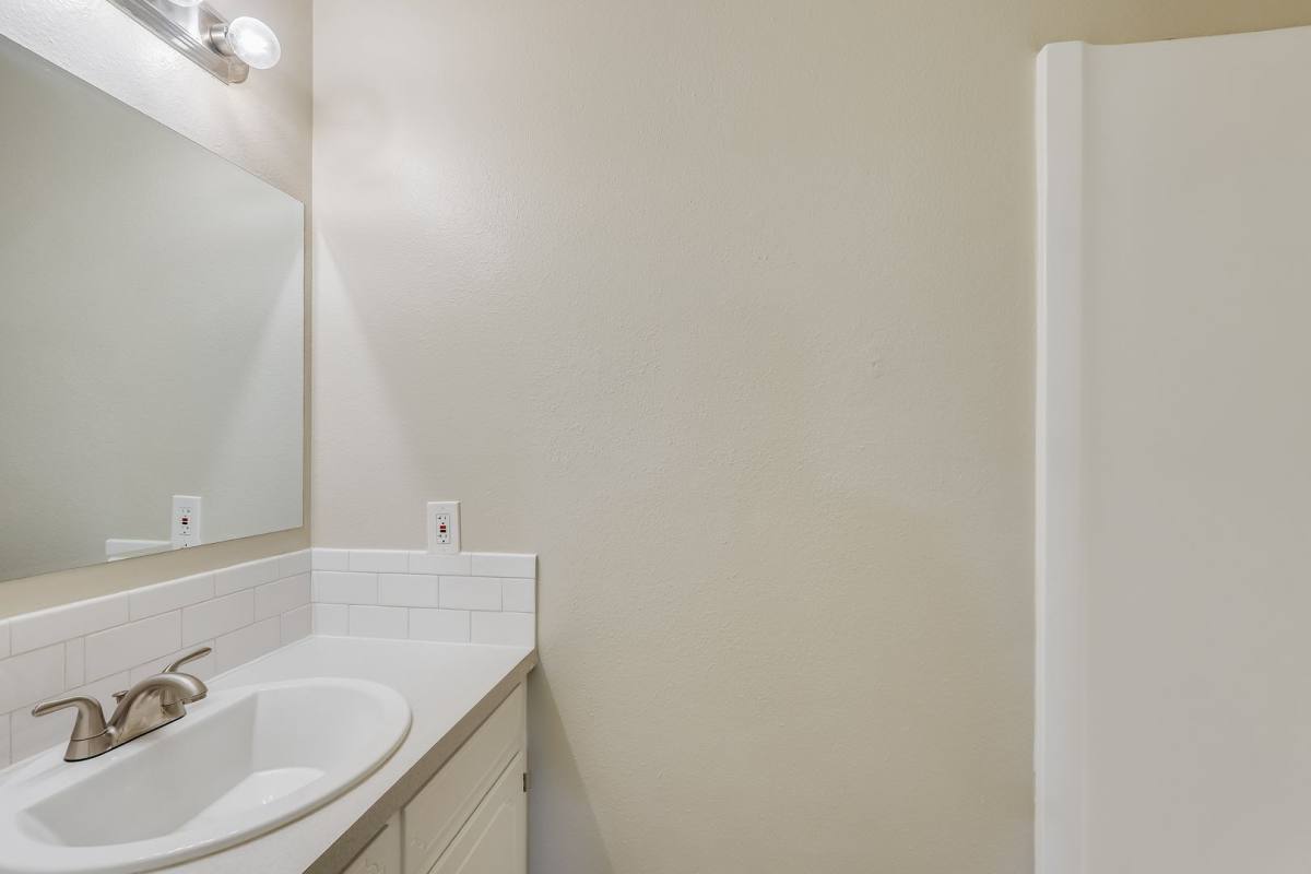 Apartment for rent at 1431-1433 SW 22nd St, Troutdale, OR 97060