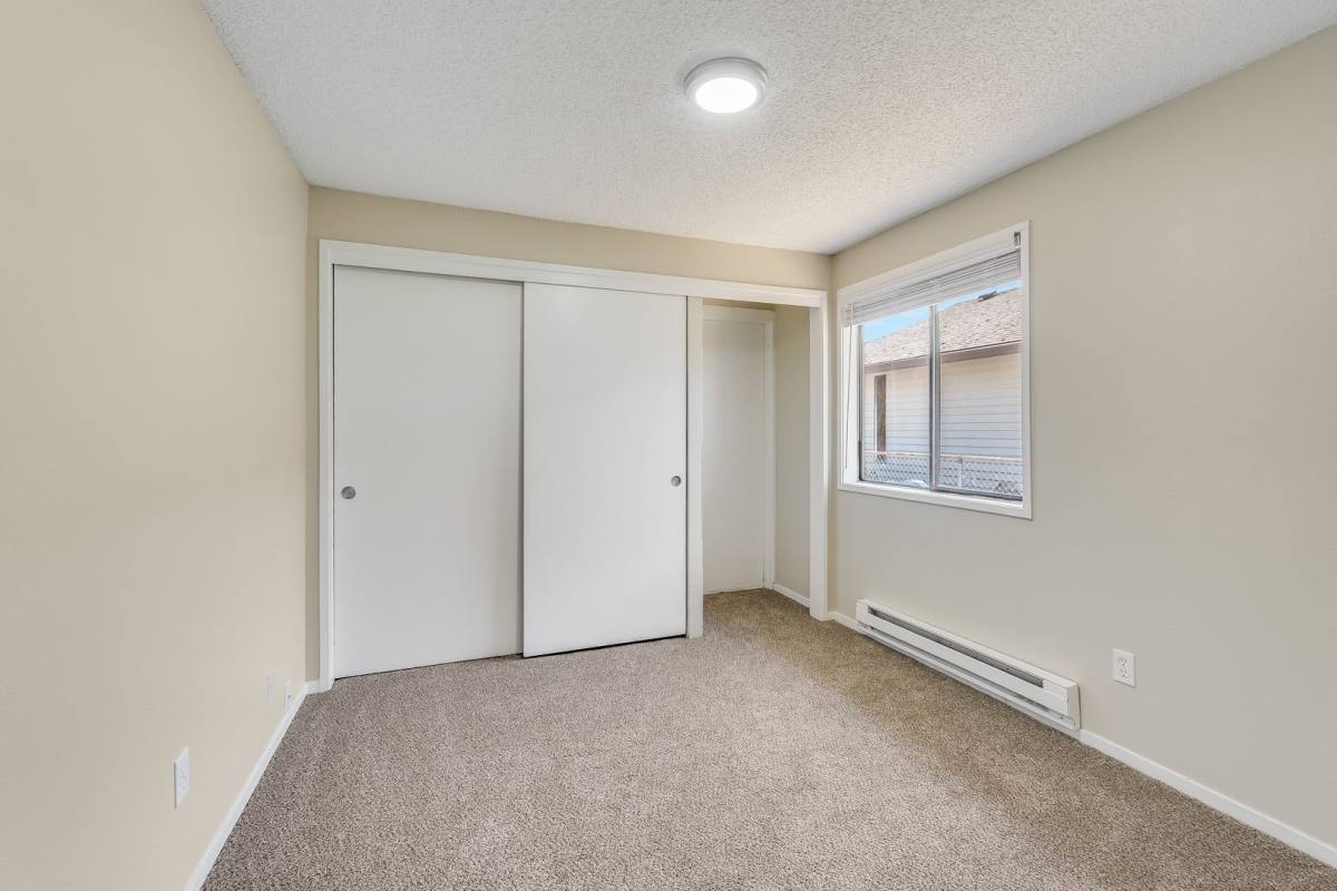Apartment for rent at 1431-1433 SW 22nd St, Troutdale, OR 97060