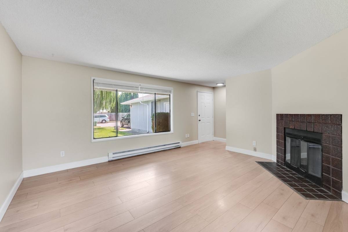 Apartment for rent at 1431-1433 SW 22nd St, Troutdale, OR 97060