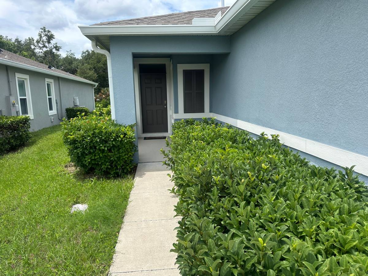 House for rent at 20043 Royal Tern Court, Leesburg, FL 34748