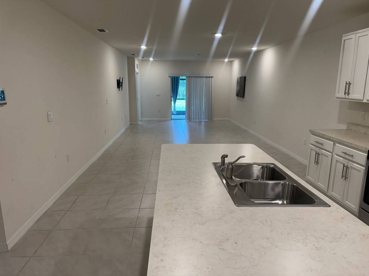 House for rent at 20043 Royal Tern Court, Leesburg, FL 34748