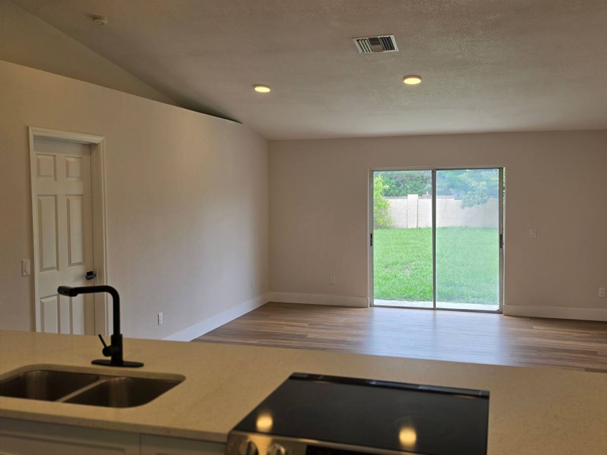 House for rent at 14540 Lycastle Circle, Orlando, FL 32826