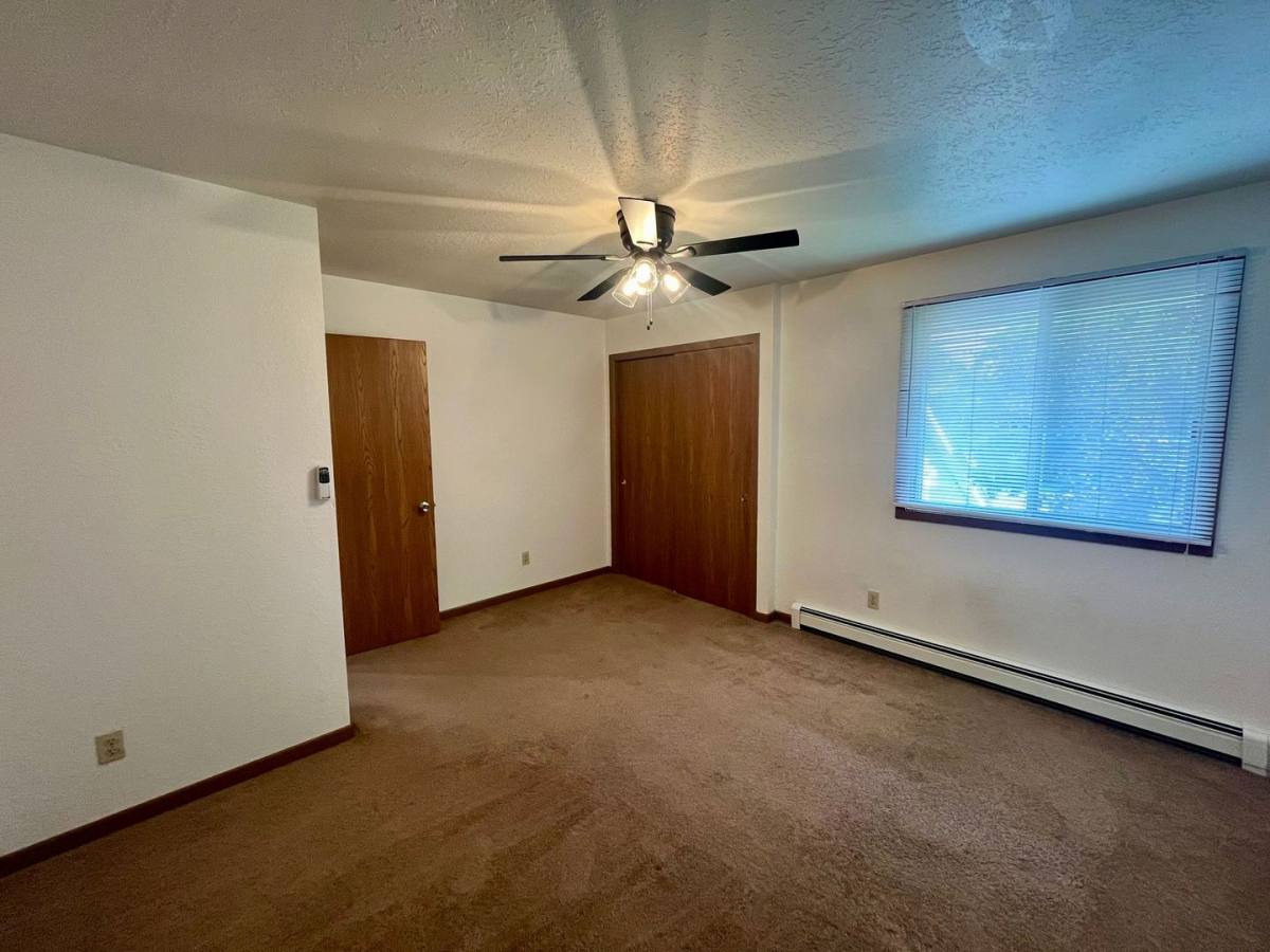 Apartment for rent at 2710 Washington Ave, Plover, WI 54467