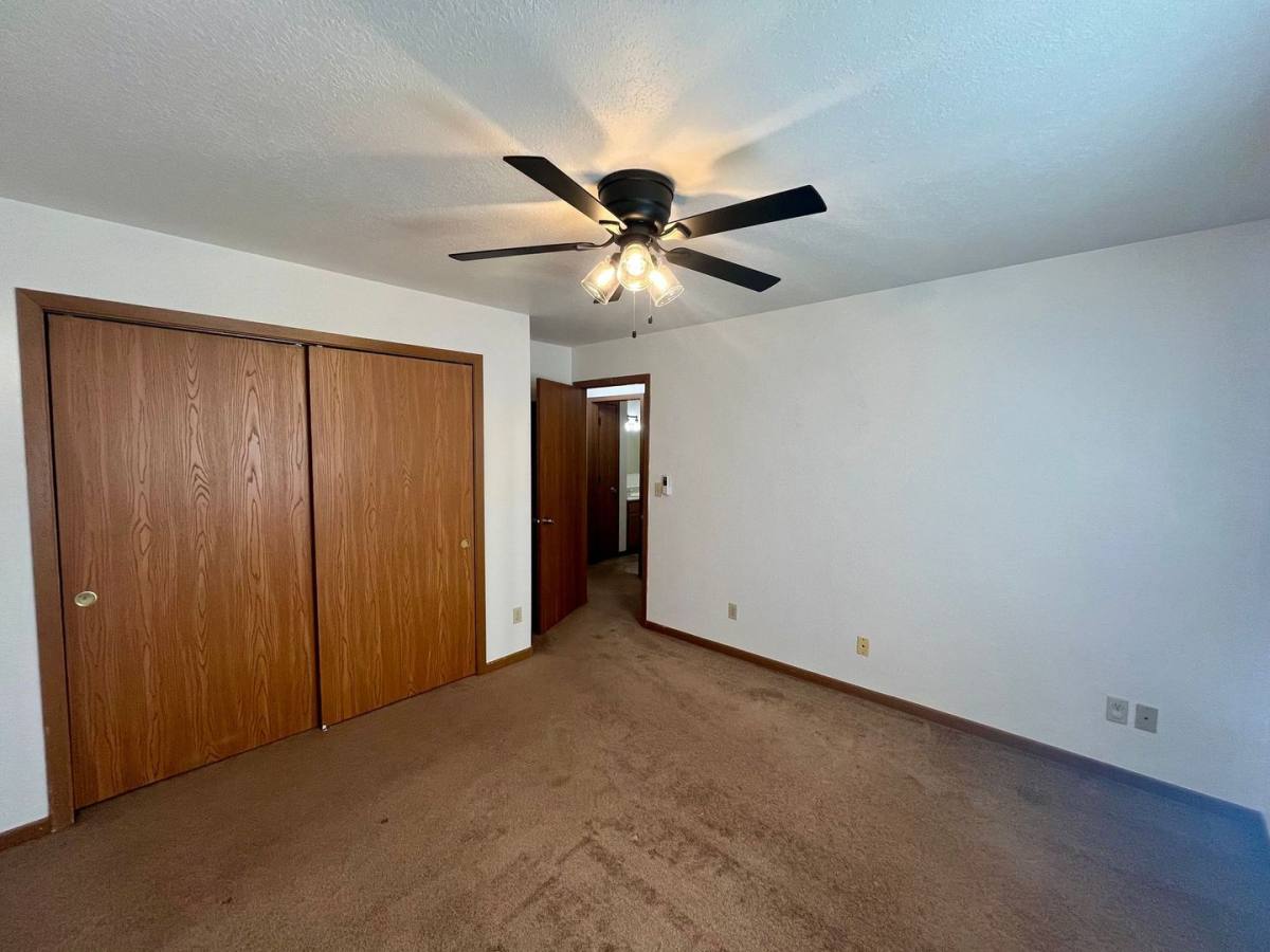 Apartment for rent at 2710 Washington Ave, Plover, WI 54467