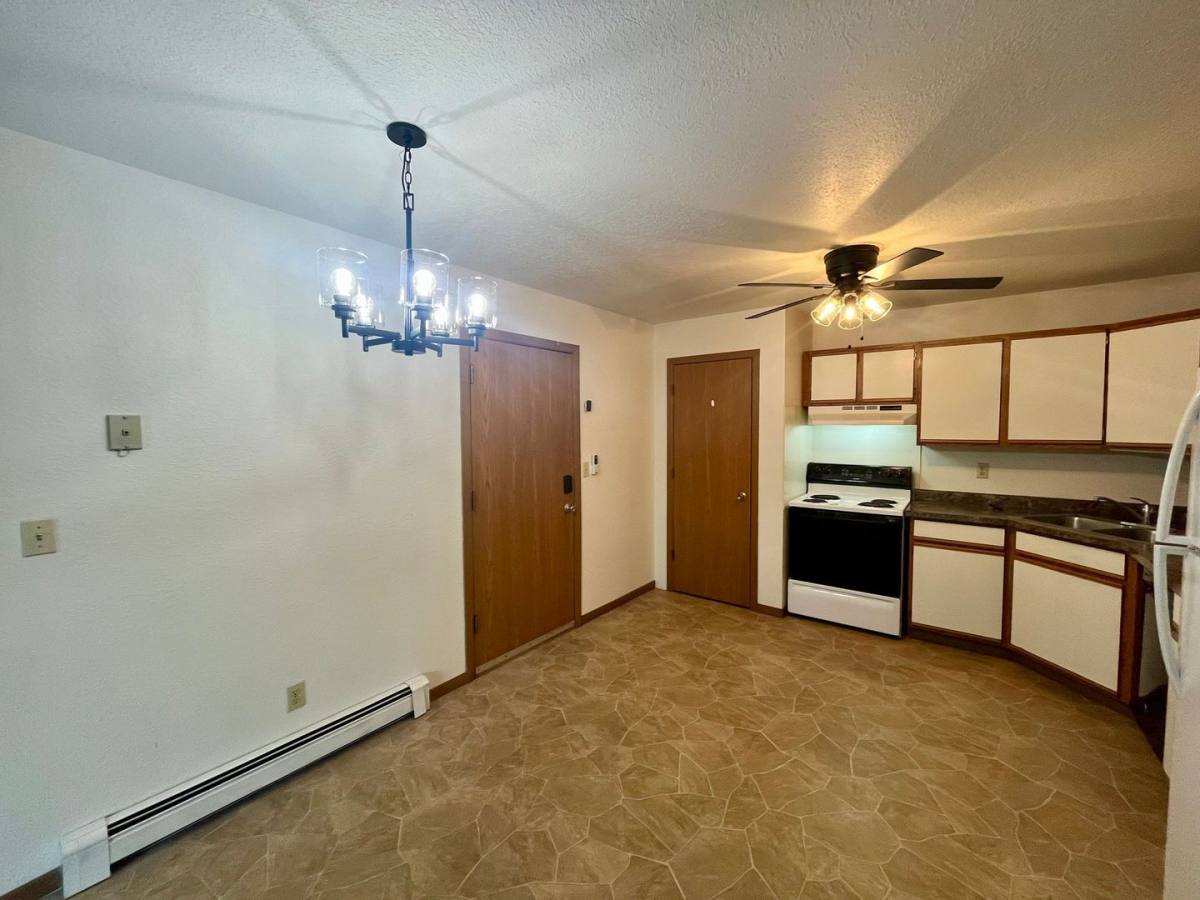 Apartment for rent at 2710 Washington Ave, Plover, WI 54467