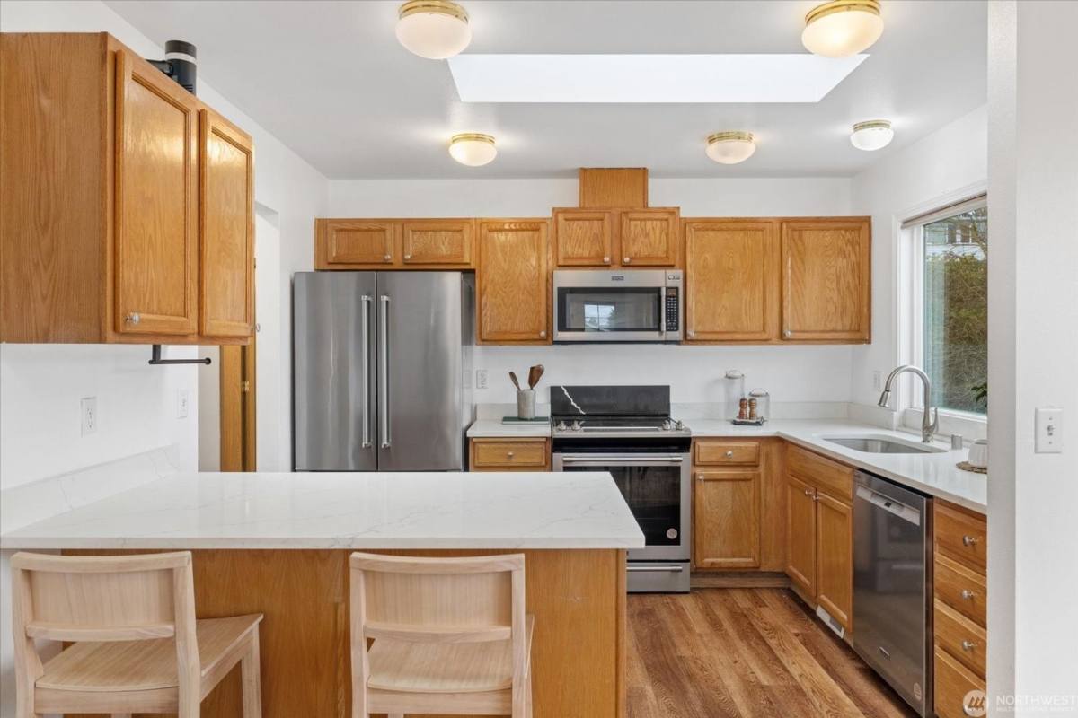 House for rent at 3001 S Charlestown St, Seattle, WA 98144