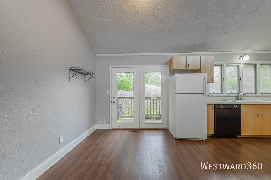 House for rent at 2221 Belmont Ave #SFH, Joliet, IL 60432