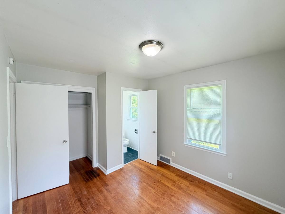 House for rent at 5403 Booth Ave, Kansas City, MO 64129