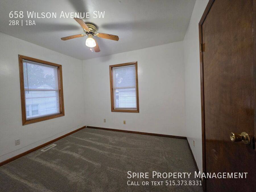 Apartment for rent at 658 Wilson Ave SW, Cedar Rapids, IA 52404