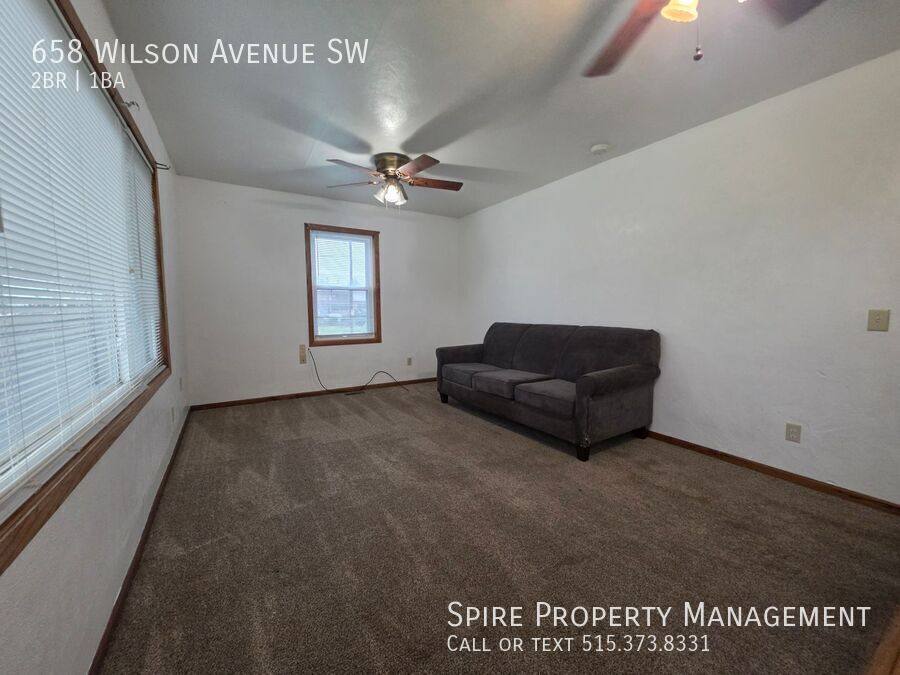 Apartment for rent at 658 Wilson Ave SW, Cedar Rapids, IA 52404
