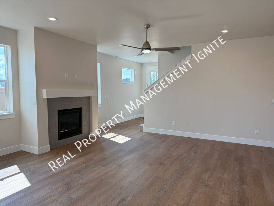 House for rent at 60948 SE Apollo Place, Bend, OR 97702