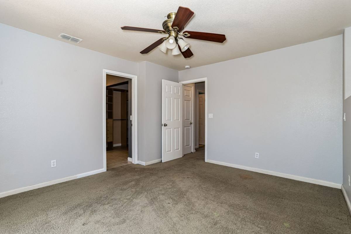 House for rent at 6512 Brockenhurst Dr, Elk Grove, CA 95758