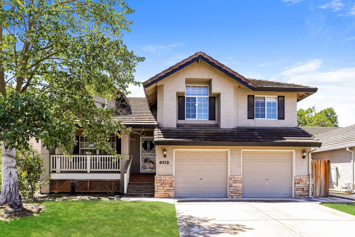 House for rent at 6512 Brockenhurst Dr, Elk Grove, CA 95758