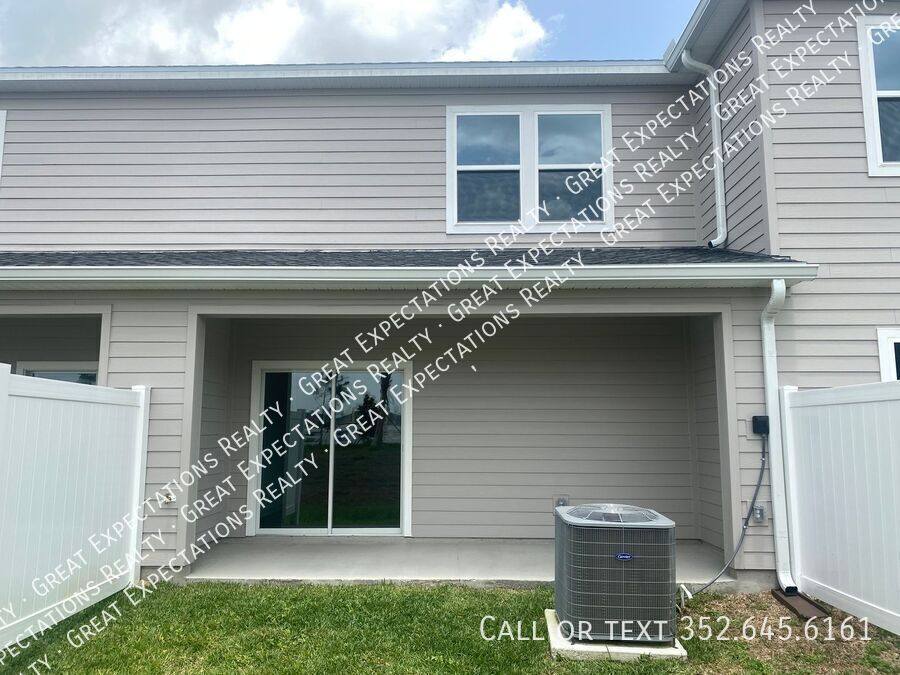 Townhouse for rent at 4863 SW 81st Loop, Ocala, FL 34476