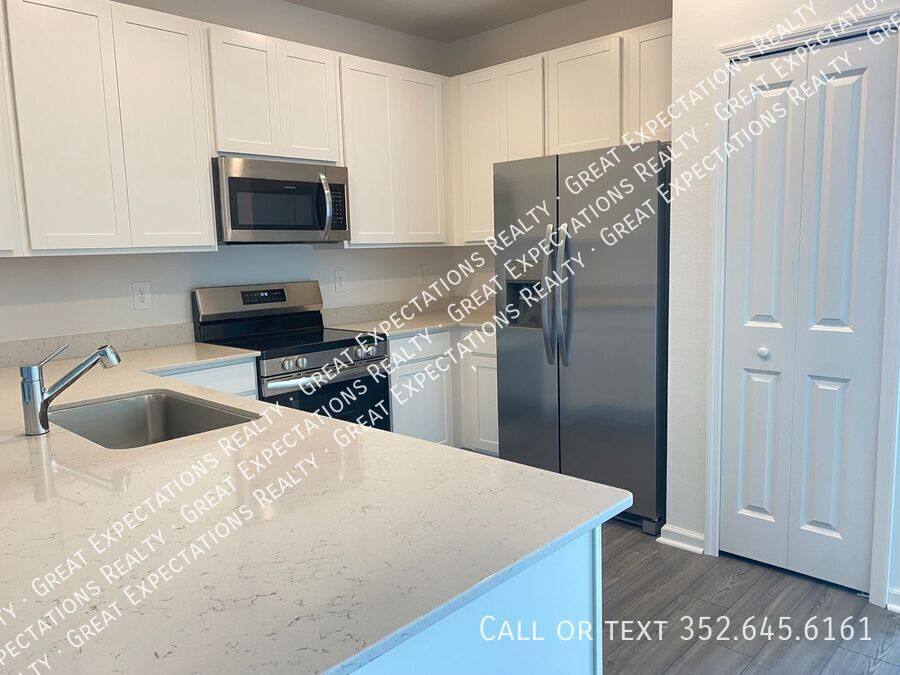 Townhouse for rent at 4863 SW 81st Loop, Ocala, FL 34476