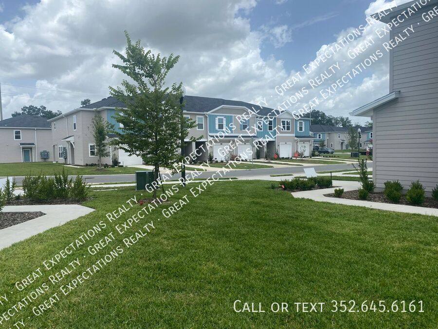 Townhouse for rent at 4863 SW 81st Loop, Ocala, FL 34476