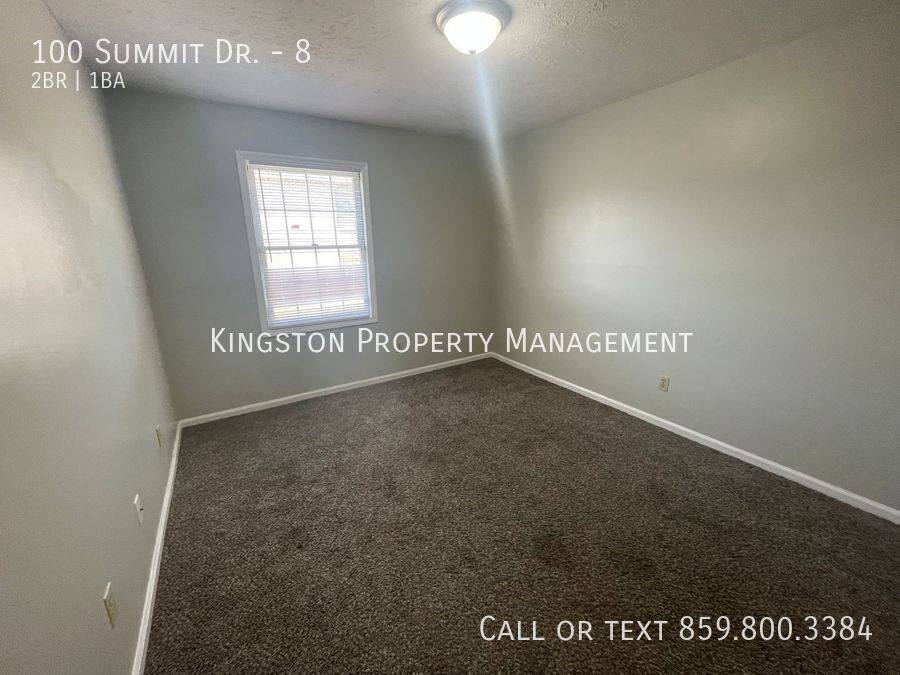 Apartment for rent at 100 Summit Dr #8, Mount Sterling, KY 40353