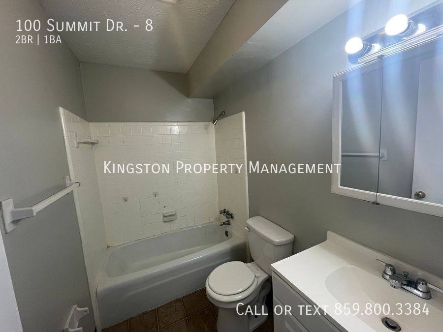 Apartment for rent at 100 Summit Dr #8, Mount Sterling, KY 40353