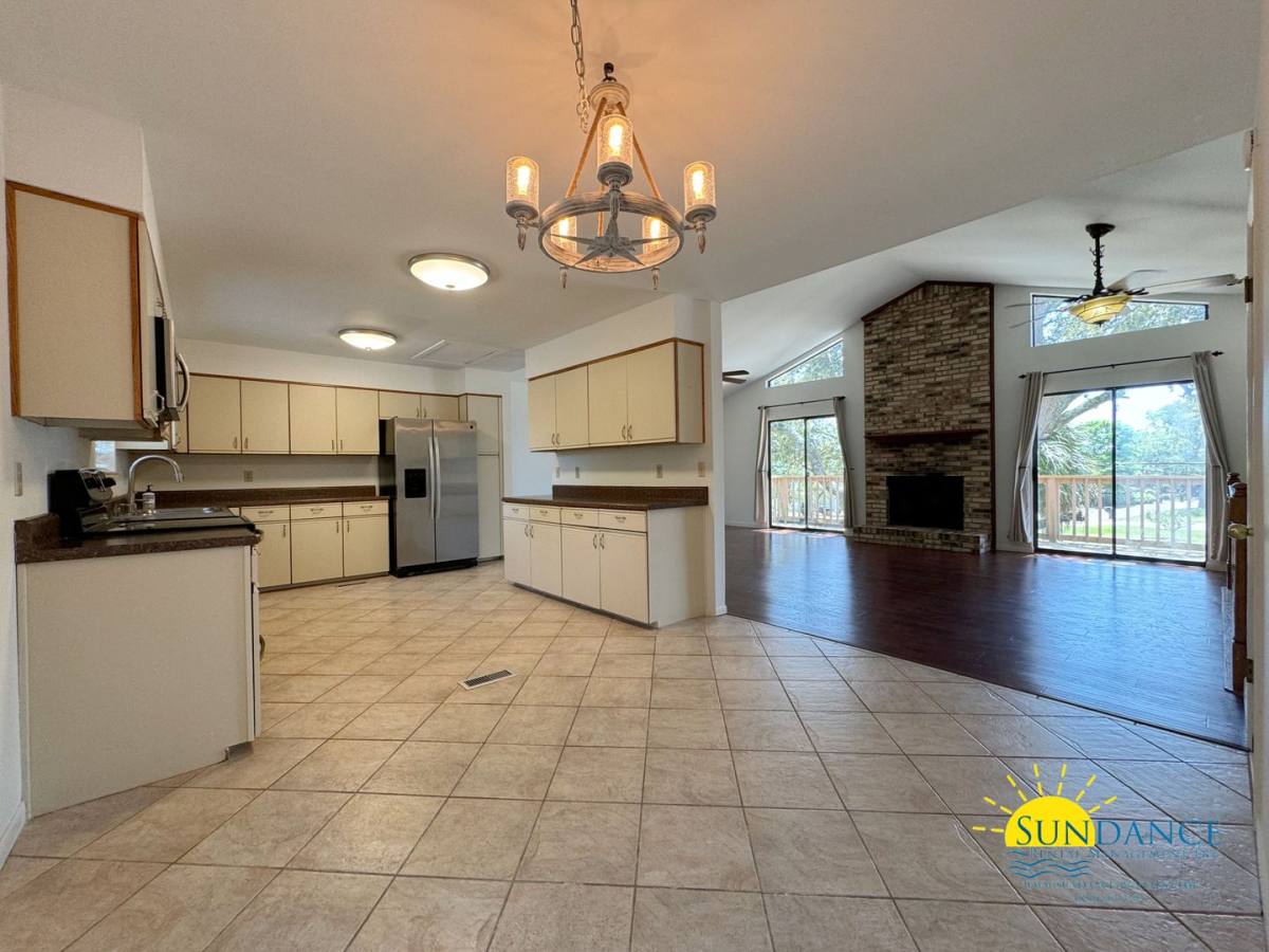 House for rent at 1 3rd St, Shalimar, FL 32579