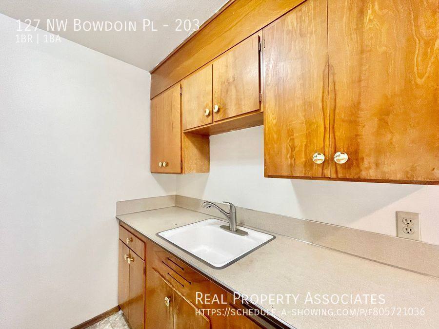 Apartment for rent at 127 NW Bowdoin Place #203, Seattle, WA 98107