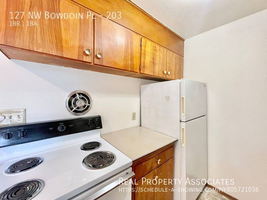 Apartment for rent at 127 NW Bowdoin Place #203, Seattle, WA 98107