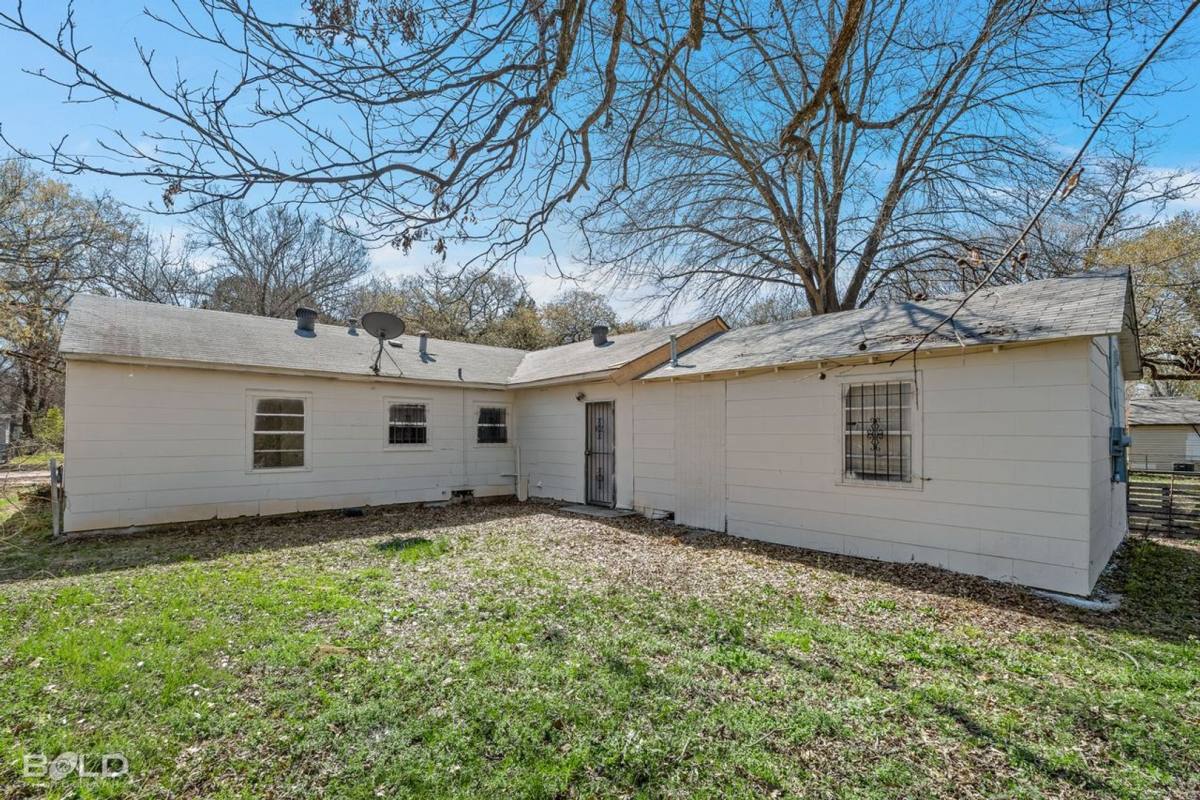 House for rent at 2770 Parkridge St, Shreveport, LA 71108