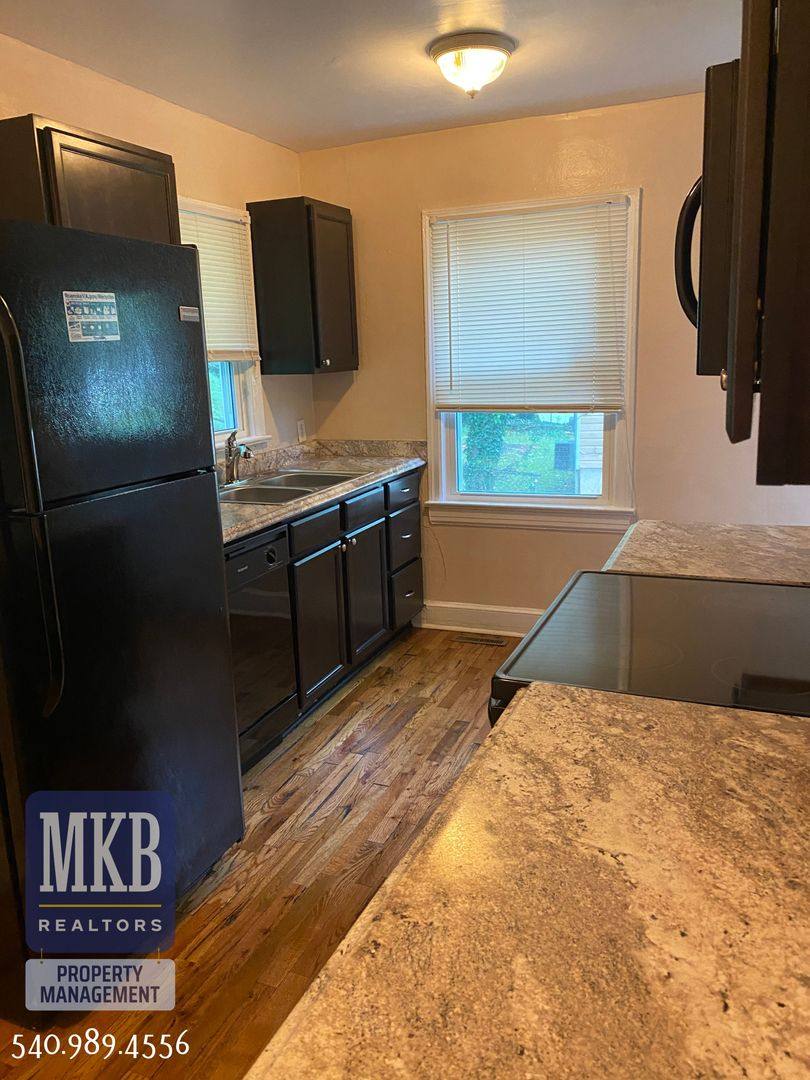 House for rent at 2742 Lansing Dr, Roanoke, VA 24015