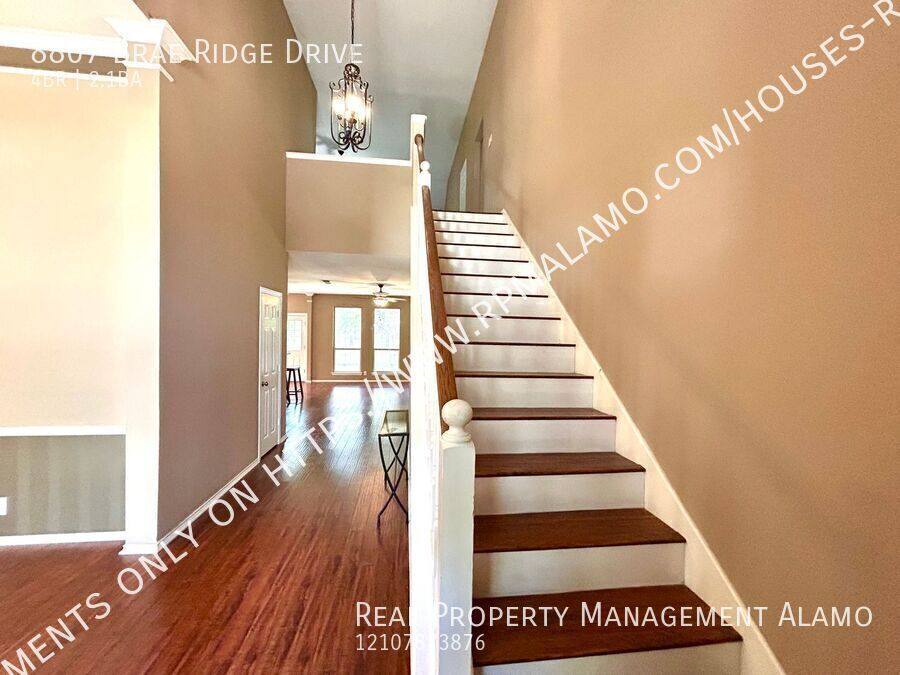 House for rent at 8807 Brae Ridge Dr, San Antonio, TX 78249
