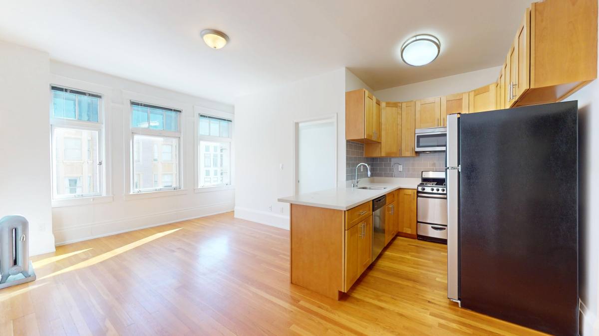 Apartment for rent at 1106 Bush St #304, San Francisco, CA 94109