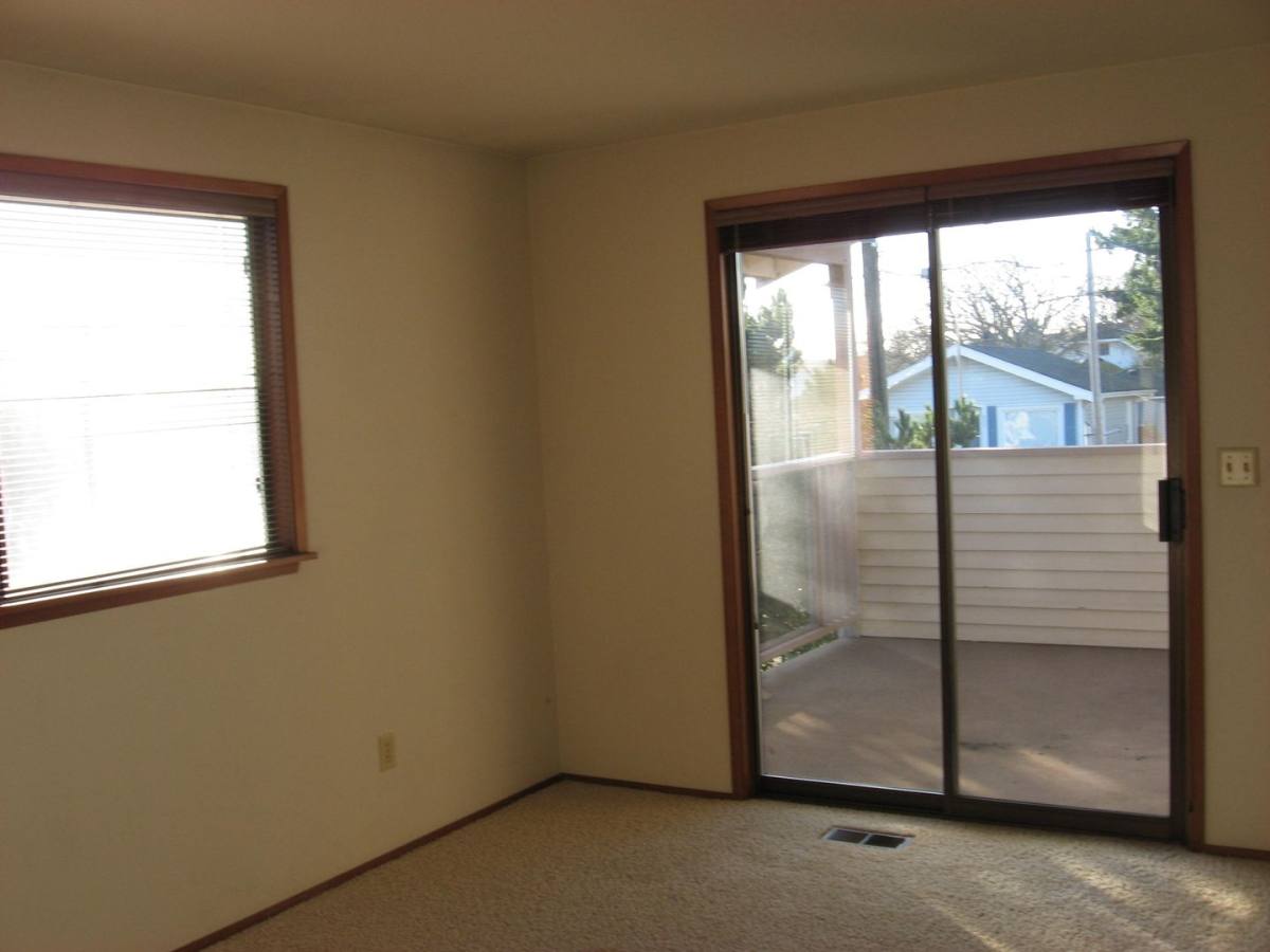 Apartment for rent at 824 Jensen Duplex, Oak Harbor, WA 98277