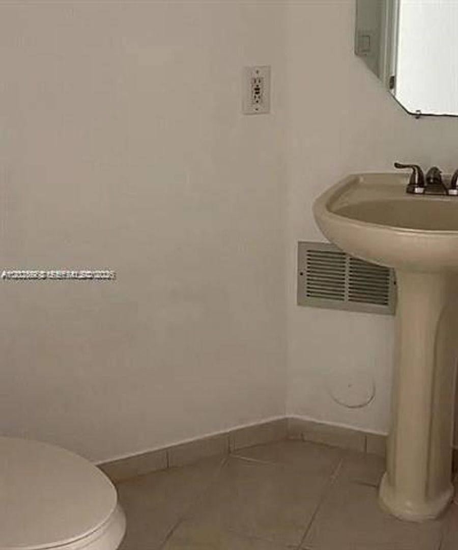 Townhouse for rent at 7778 NW 116th Ave, Miami, FL 33178