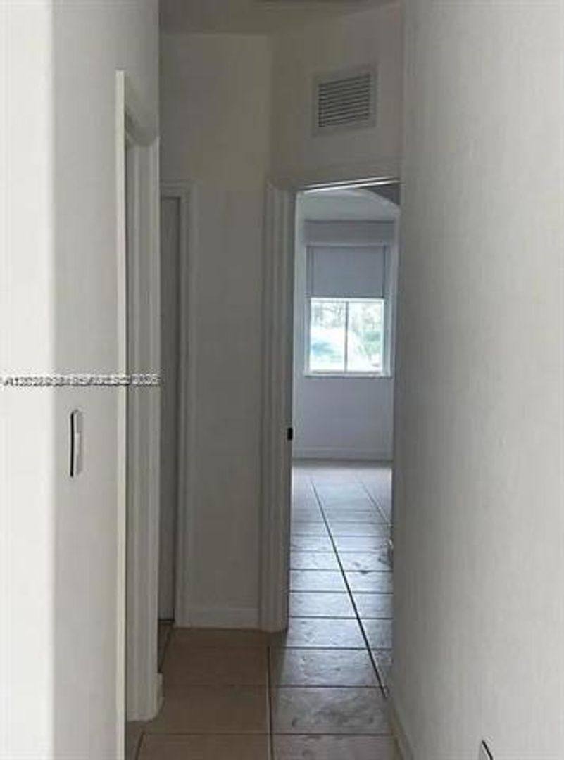 Townhouse for rent at 7778 NW 116th Ave, Miami, FL 33178