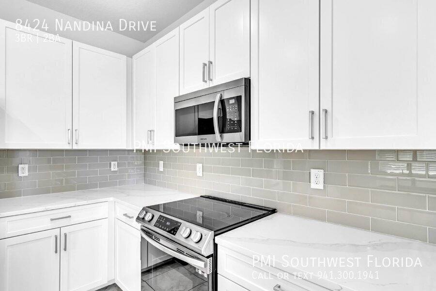 House for rent at 8424 Nandina Dr, Sarasota, FL 34240