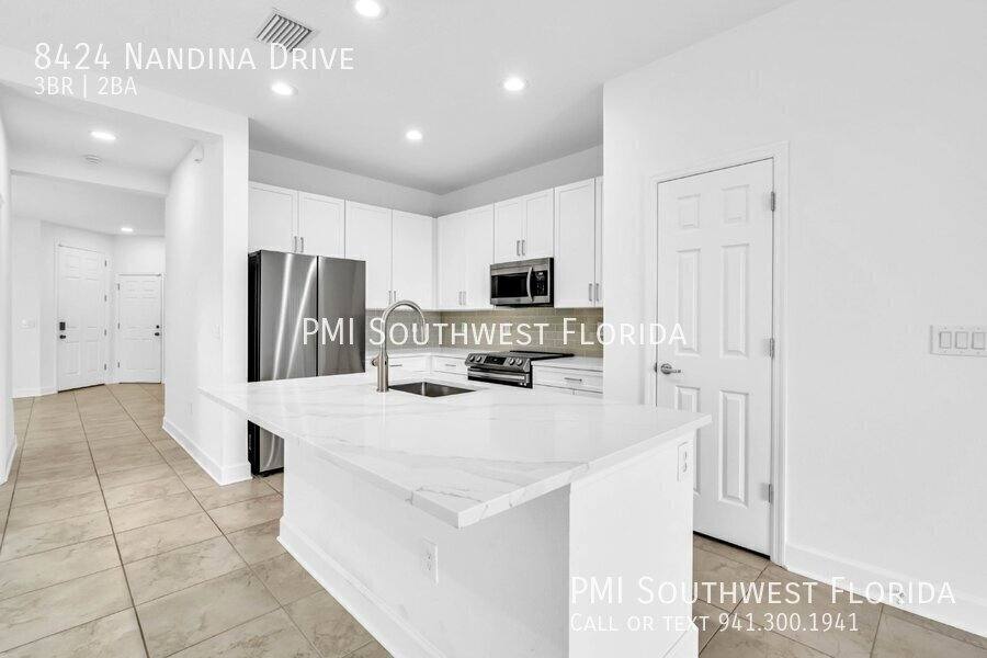 House for rent at 8424 Nandina Dr, Sarasota, FL 34240