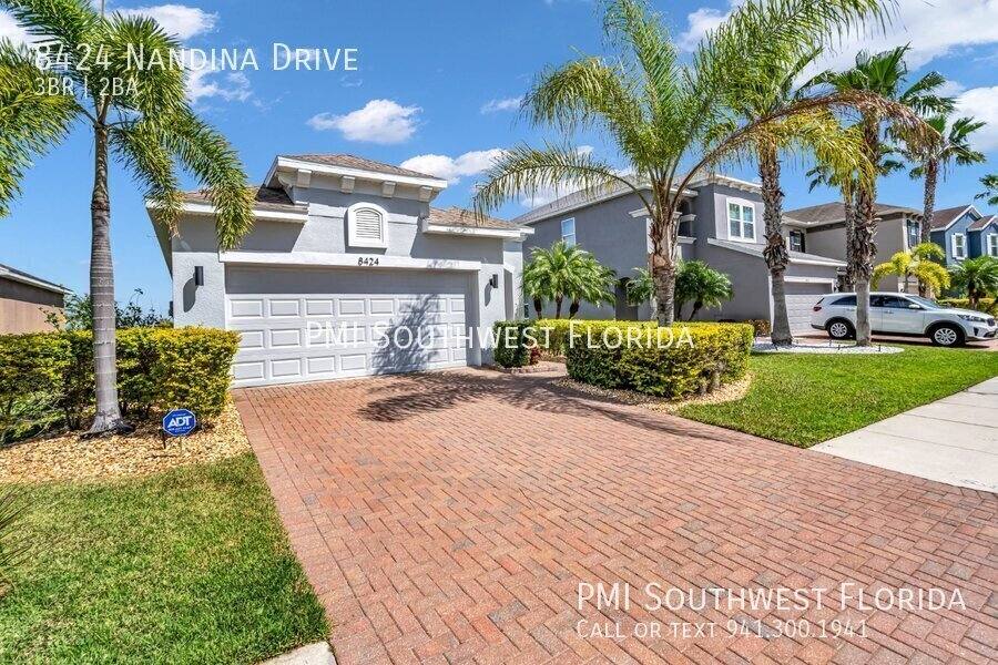 House for rent at 8424 Nandina Dr, Sarasota, FL 34240