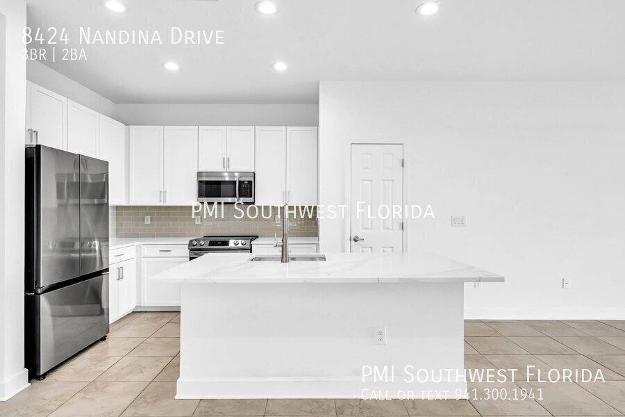 House for rent at 8424 Nandina Dr, Sarasota, FL 34240