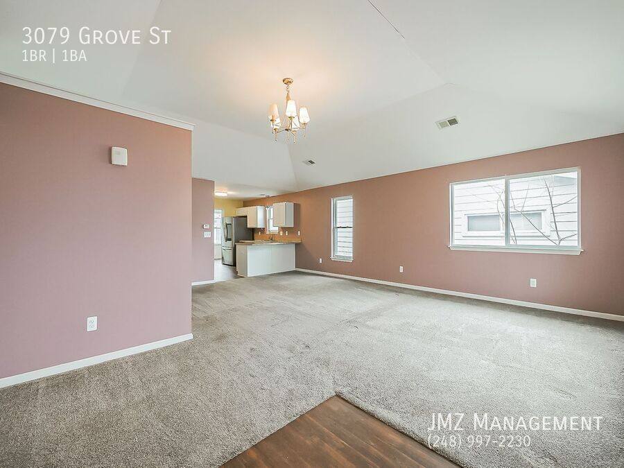 House for rent at 3079 Grove St, Keego Harbor, MI 48320