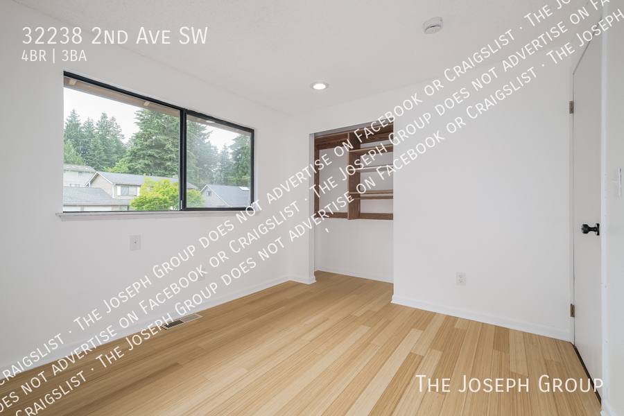 House for rent at 32238 2nd Ave SW, Federal Way, WA 98023