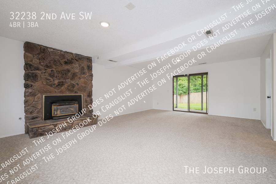 House for rent at 32238 2nd Ave SW, Federal Way, WA 98023