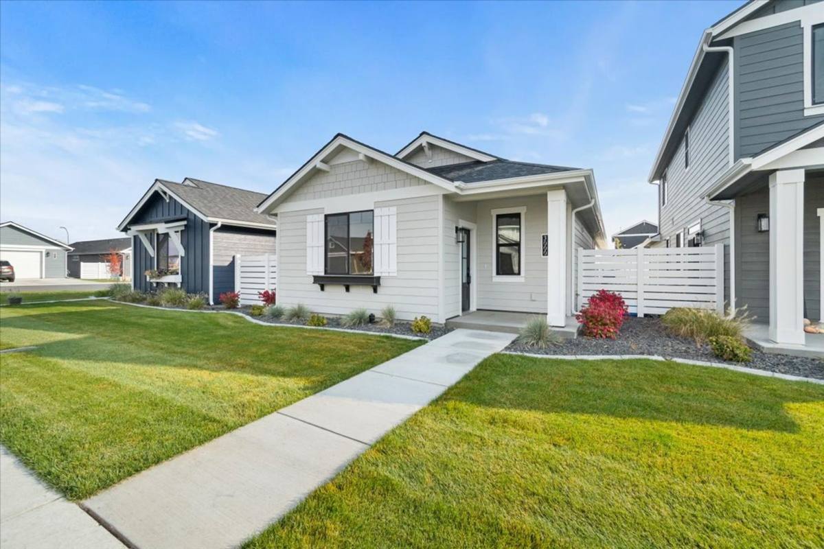 Townhouse for rent at 3012 N Pavo Lane, Post Falls, ID 83854