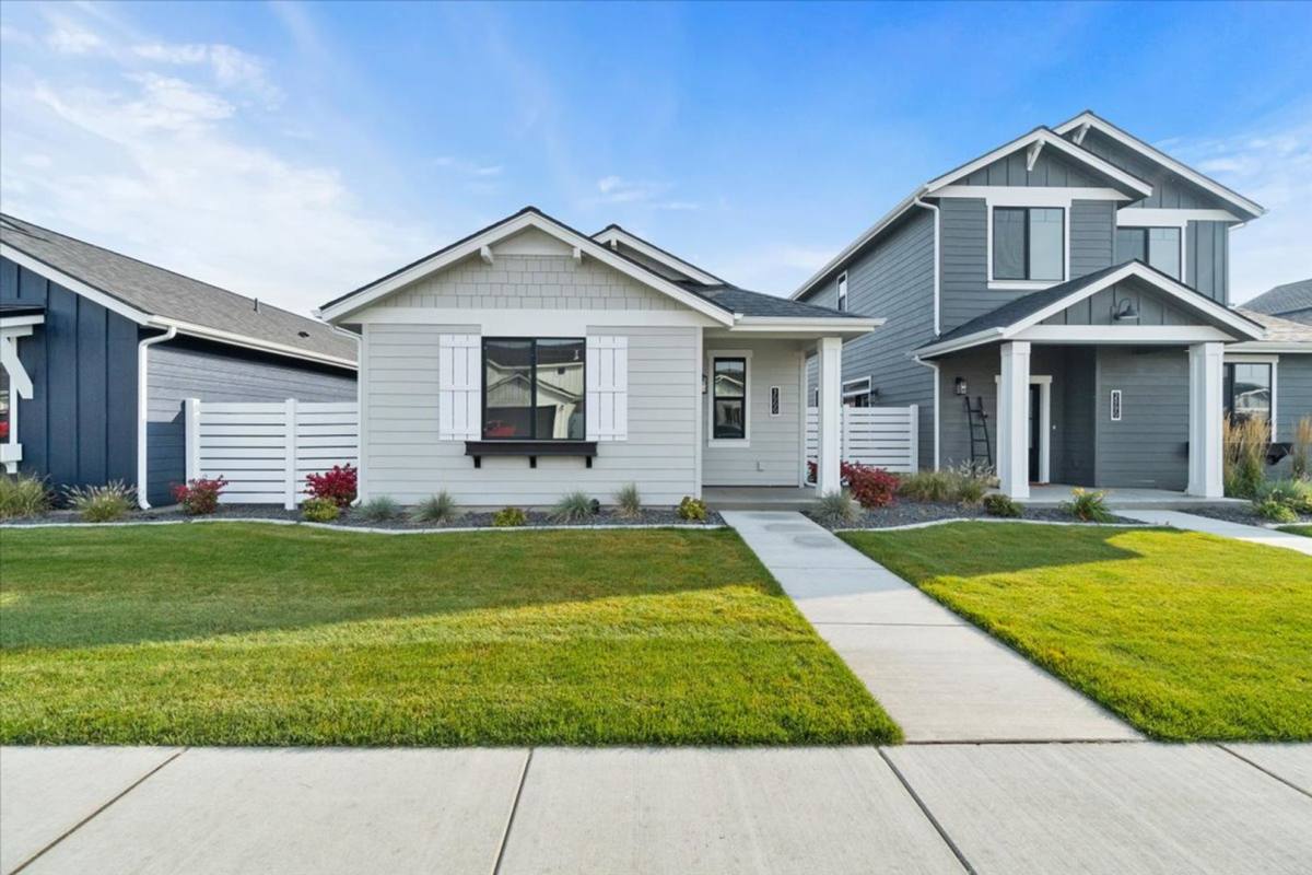 Townhouse for rent at 3012 N Pavo Lane, Post Falls, ID 83854