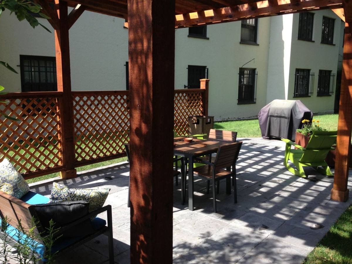 Apartment for rent at 900 N Sherman St, Denver, CO 80203