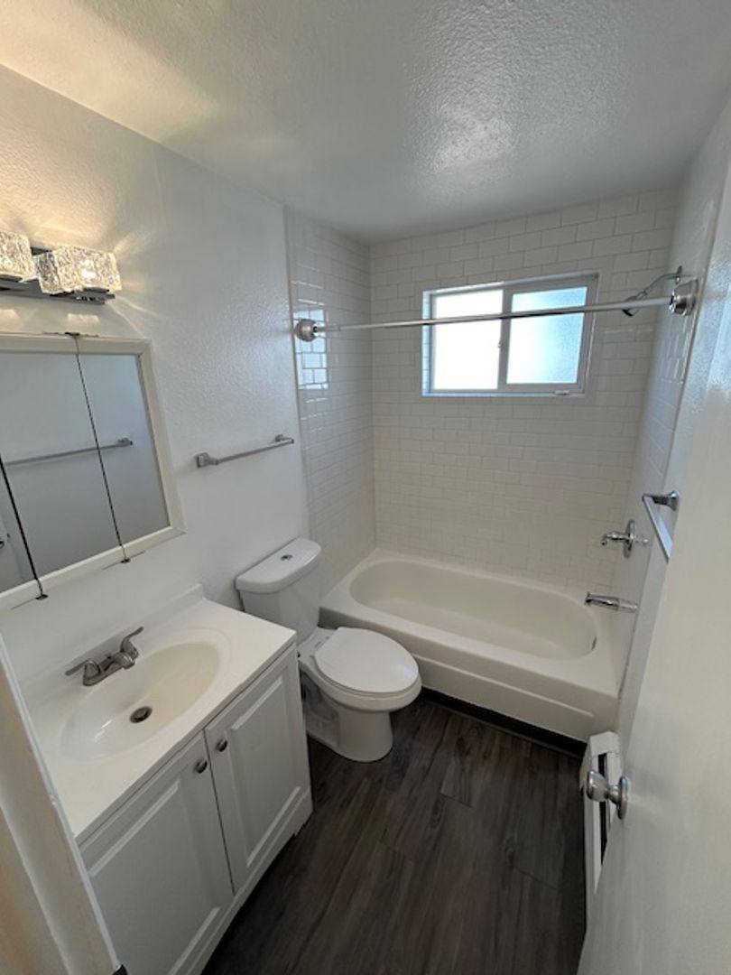 Apartment for rent at 833 N Emerson St, Denver, CO 80218